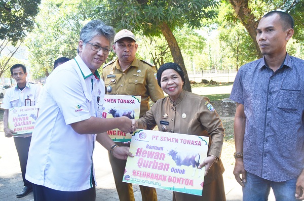 Semen Indonesia Grup Salurkan 167 Hewan Qurban