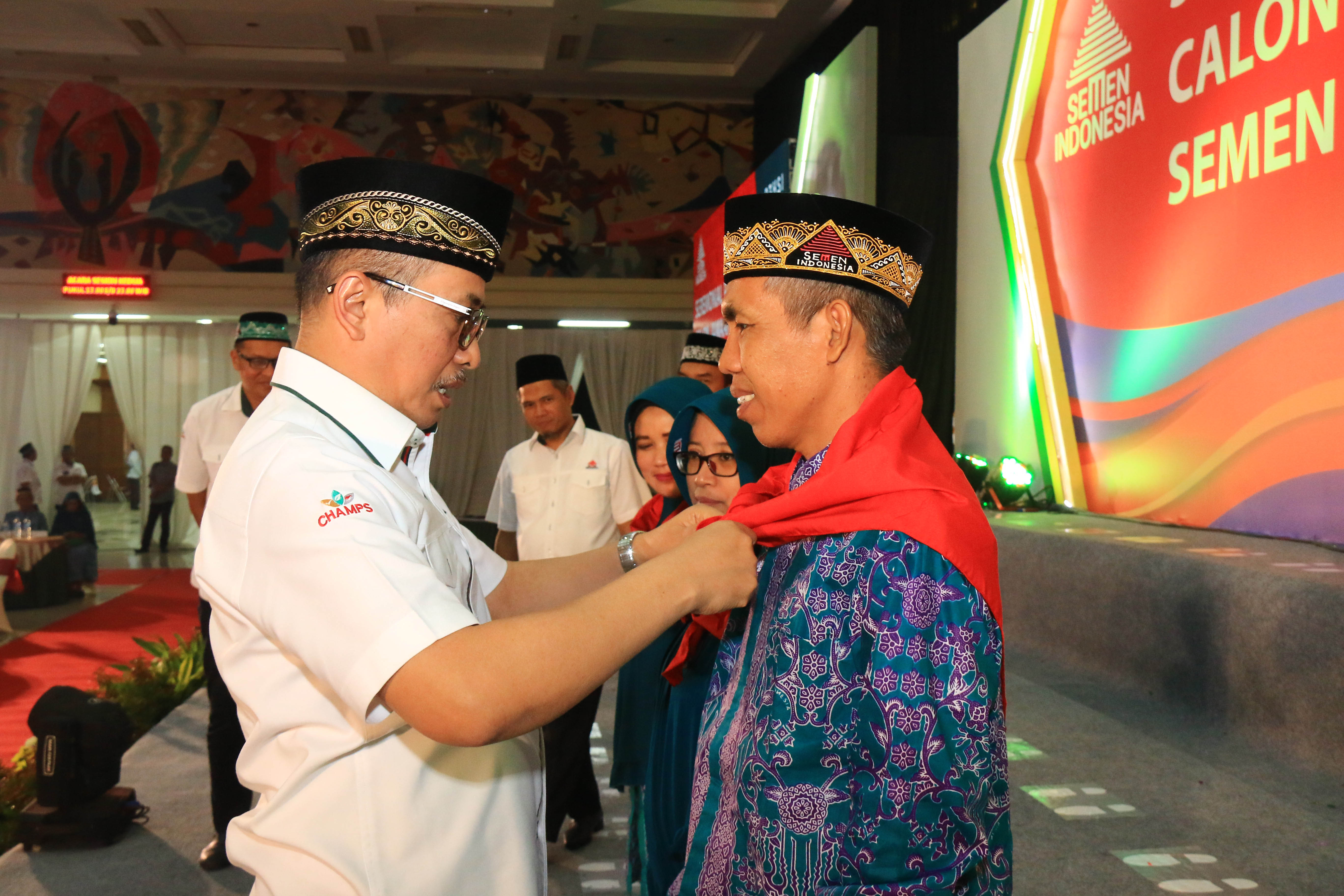 Rayakan HUT Ke-61 Semen Indonesia Beri Penghargaan