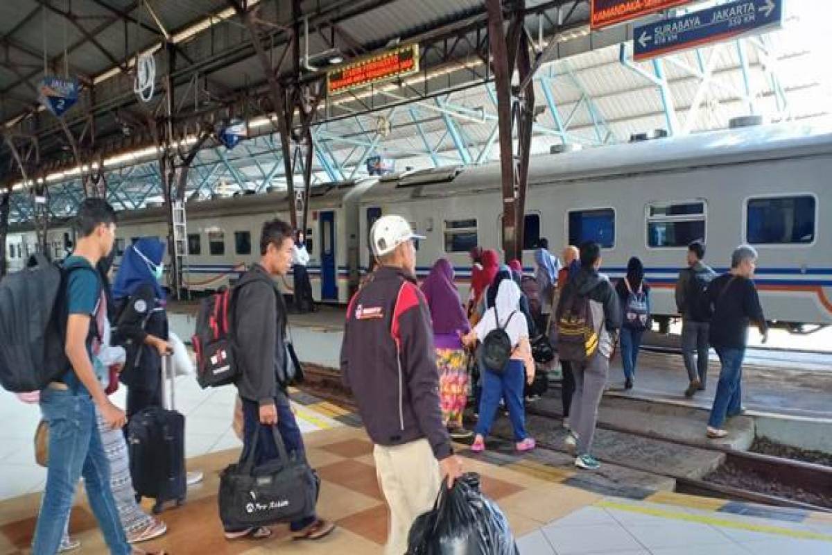 Calon Penumpang Lebaran 2019 Sudah Bisa Membeli Tiket Kereta Api