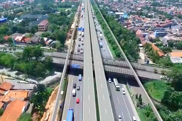 Penyelesaian Jalan Tol Layang Jakarta Cikampek II Mungkin Meleset dari Jadwal