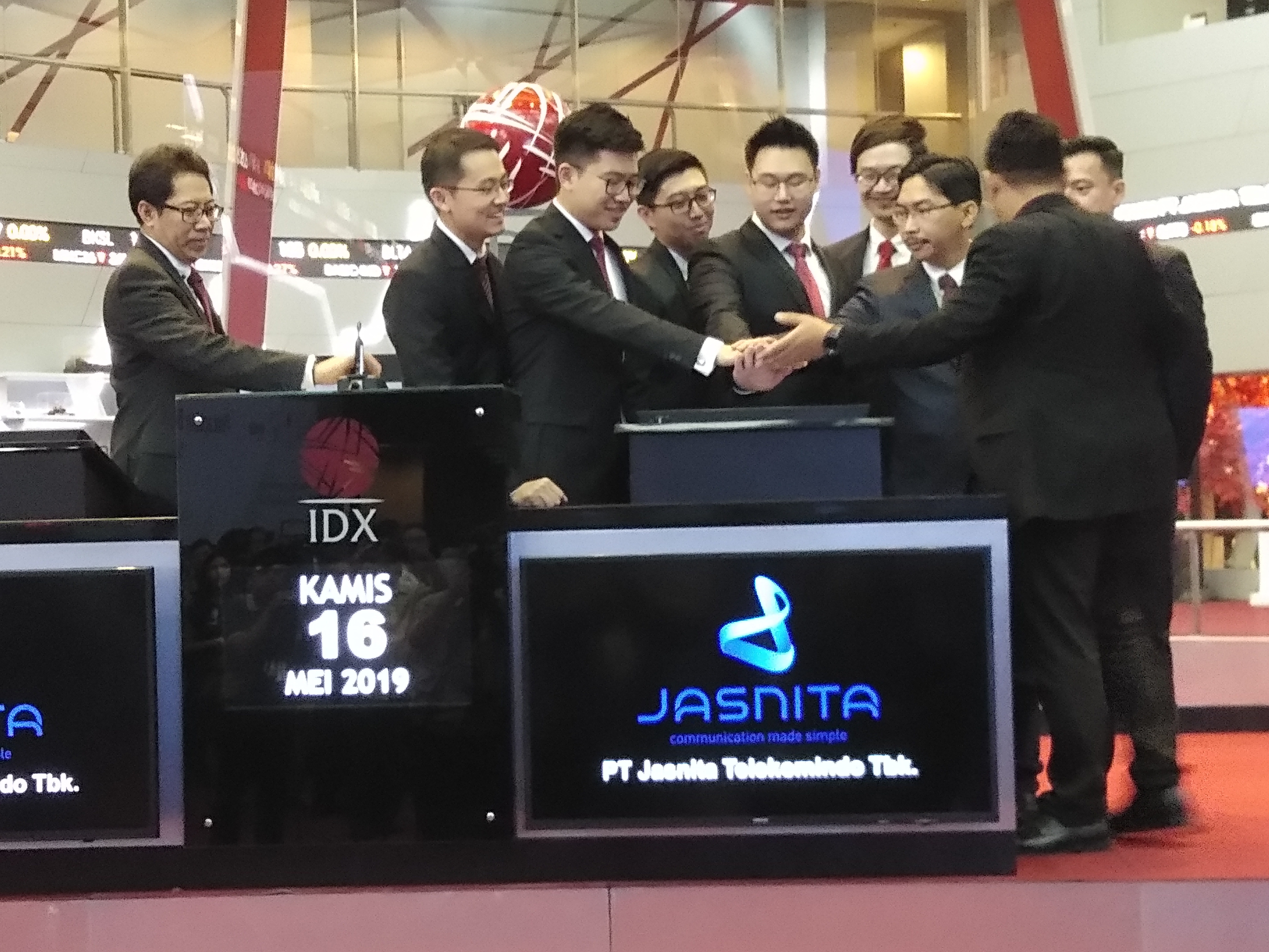 Pencatatan Perdana Saham JATS Naik Sebesar 49,59% menjadi Rp368 per Saham