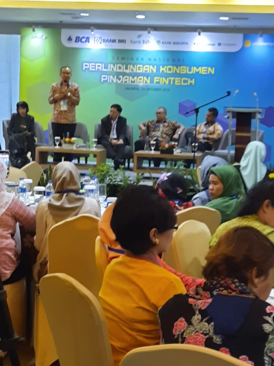 Dilema Perusahaan Fintech Terobos Pasar Indonesia