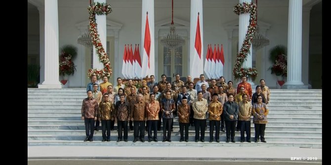 Presiden Jokowi Umumkan Para Menteri dalam Kabinet Indonesia Maju