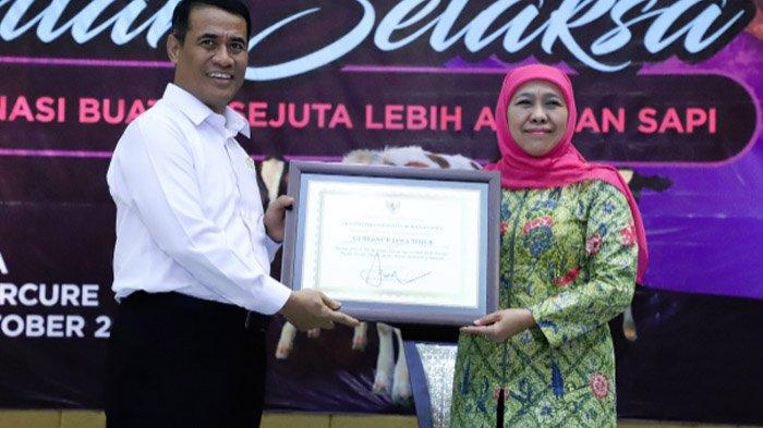 Menteri Pertanian Minta Gubernur Jatim jadi Mentor Inseminasi Sapi bagi Provinsi Lain