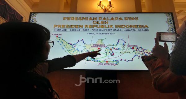 Masyarakat Kini Punya Kesempatan Sama Akses Teknologi Digital Konektivitas Sangat Cepat
