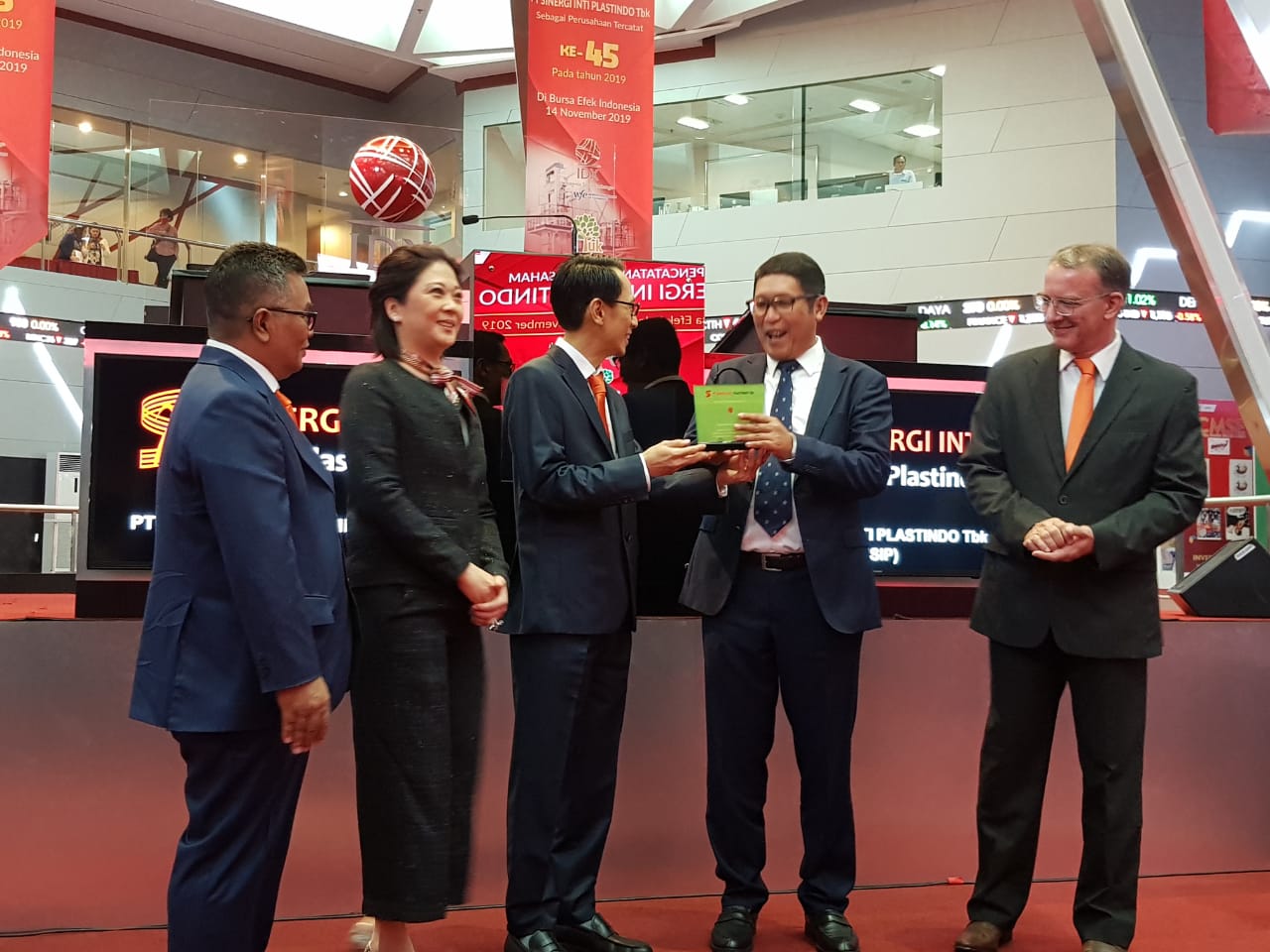 Melantai Di BEI, Saham Sinergi Inti Plastindo Tbk (ESIP) Langsung Melejit 69,33 Persen