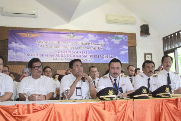 Pilot Garuda Indonesia Ajak Karyawan Bersatu Tidak Bersilang Pendapat