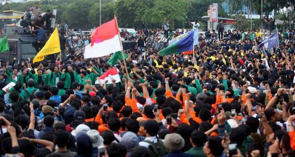 Gawat Ini, Mayoritas Anak Muda Berpendapat Indonesia Saat Ini Kurang Demokratis