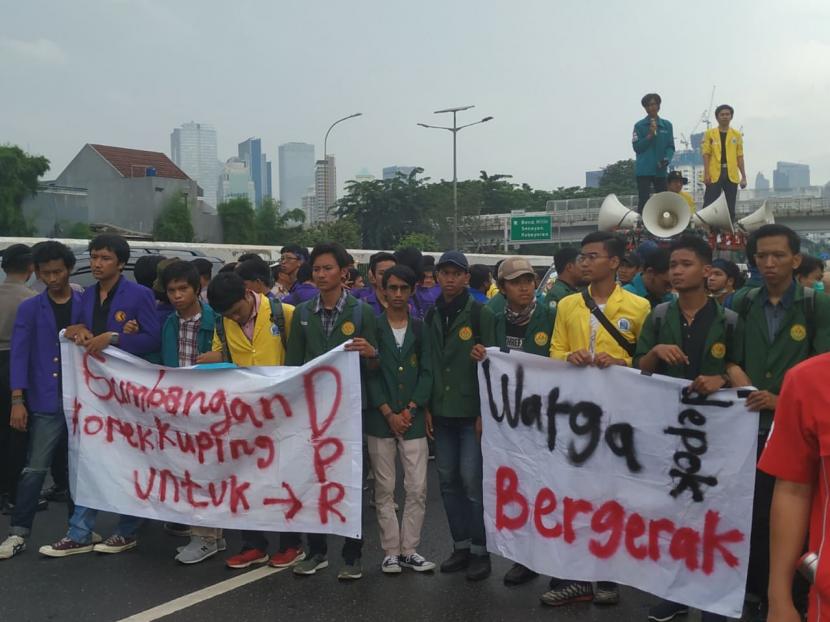 Momentum Hari Pahlawan akan Dimanfaatkan Kalangan Mahasiswa Berdemo Tolak UU Cipta Kerja