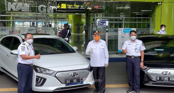 Bahagianya Menteri Budi Karya Sumadi
