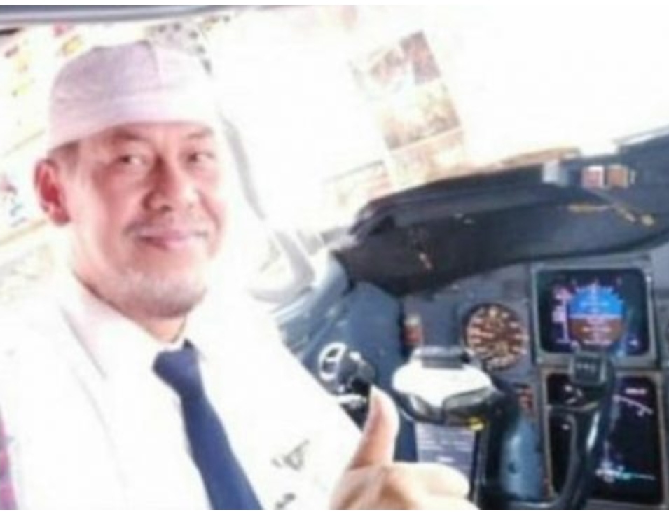 Pilot Sriwijaya Air SJ 182 Itu Sedang Menikmati Amal Ibadahnya
