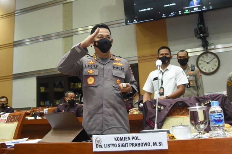 Mulus Langkah Komjen Listyo Sebagai Kapolri