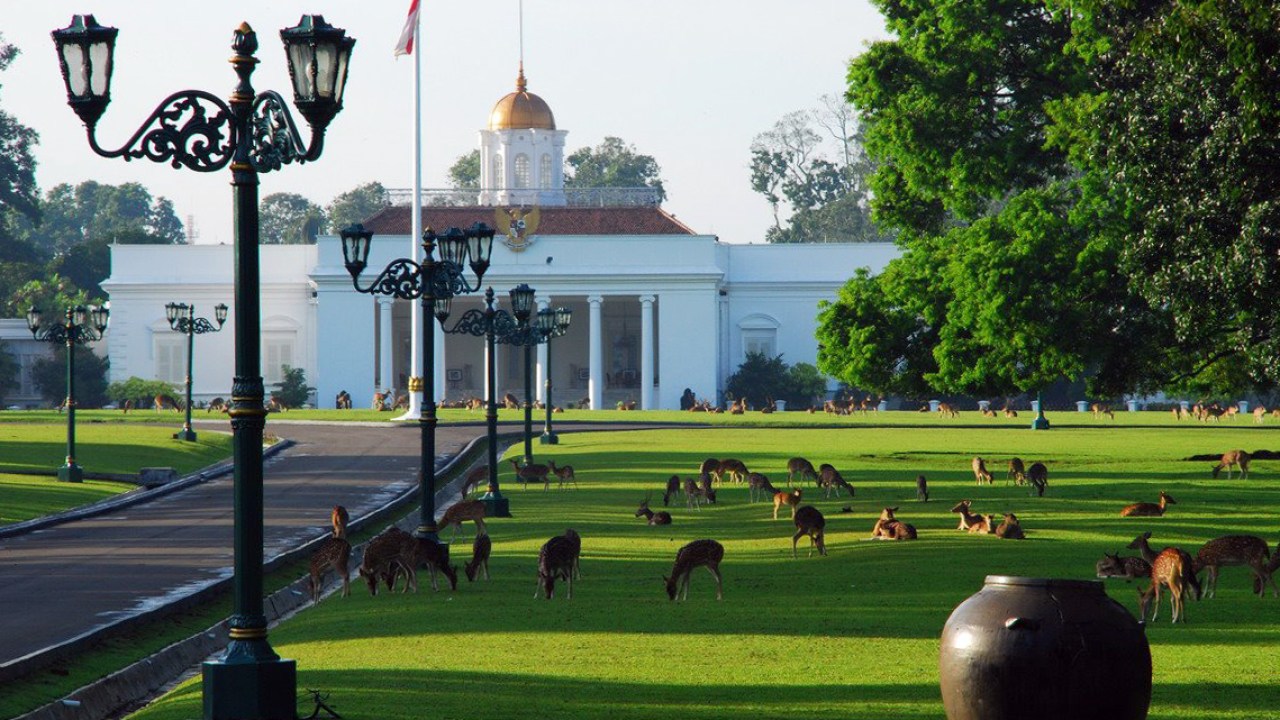 Warga Cuek-Bebek Pandemi Covid-19, Pemkot  Tutup Jalur Pedestarian di Depan Istana Bogor