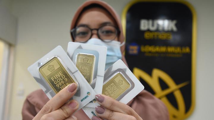 Harga Emas Antam Hari Ini Naik Rp3.000 Per Gram