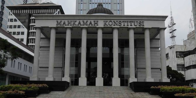 MK Nyatakan UU Cipta Kerja Inkonstitusional Bersyarat, Pakar Nilai Harus Dibatalkan