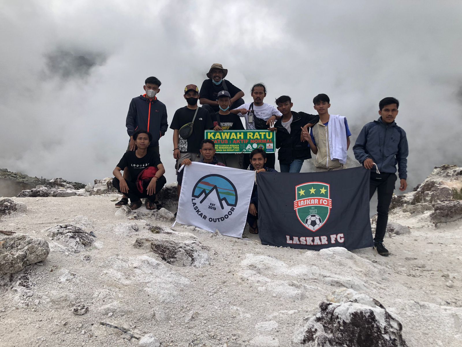 Wisata ke Gunung Salak Tak Lengkap Tanpa Menikmati Indahnya Kawah Ratu