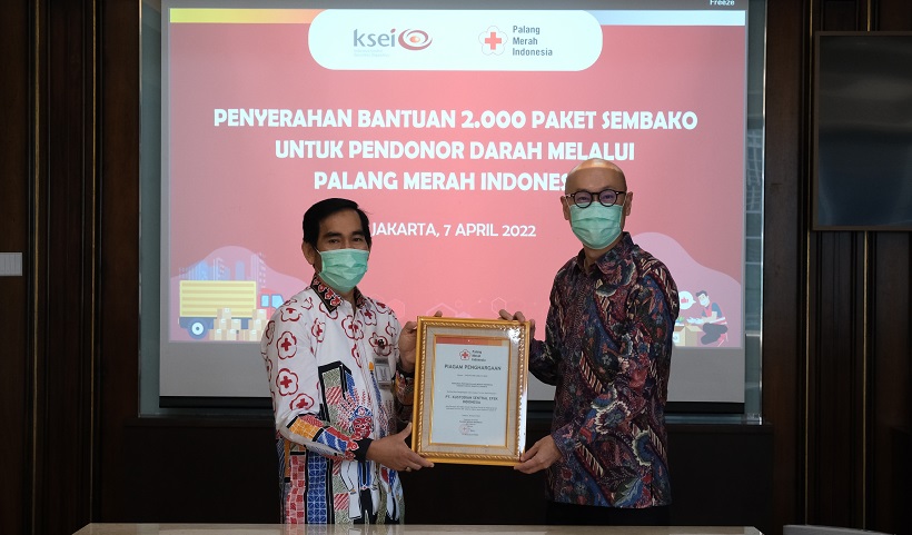 KSEI Salurkan 2.000 Paket Bantuan Bagi Pendonor Darah