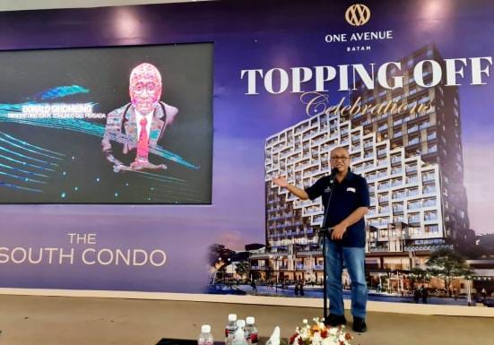 Totalindo Eka Persada (TOPS) Lakukan Topping Off The South Condo One Avenue Batam