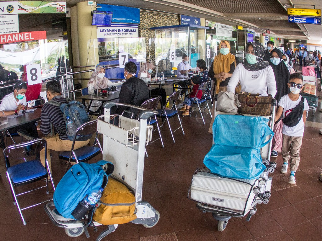 Trafik Penumpang PT Angkasa Pura I Tumbuh 55,9 Persen di Semester I