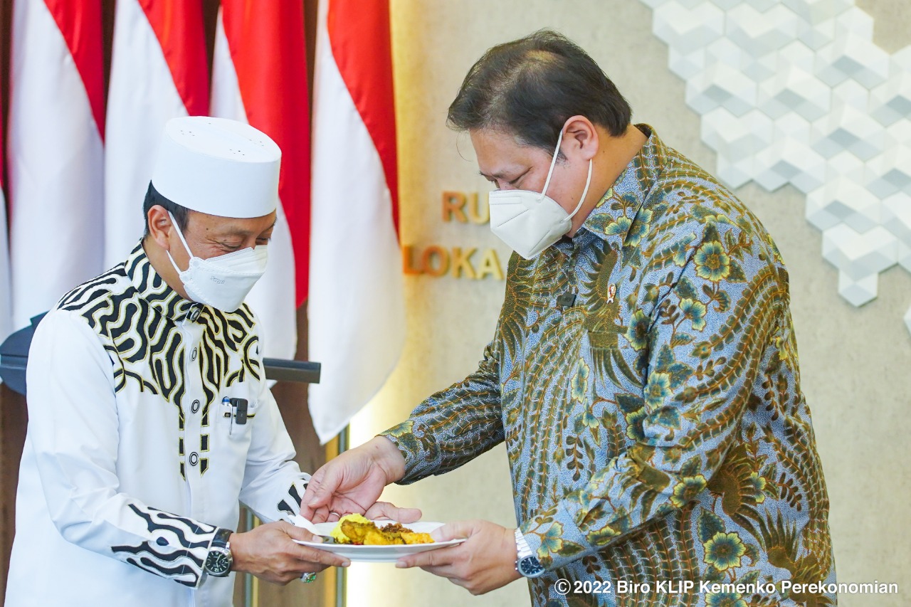 Tepuk Dada, Airlangga Sebut ekonomi RI Termasuk 'Outstanding' Dibanding Negara Lain