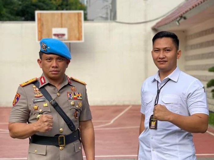 Irjen Ferdy Sambo dan Brigadir Yoshua. dok. medsos. Irjen Ferdy Sambo Tersangka!