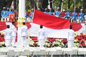 Jangan Lupa! Hari Ini Pukul 10.17 Berdirilah Tegak Saat Bendera Merah Putih Dikibarkan