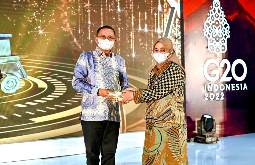 SIG (SMGR) Sabet Tiga Penghargaan di Ajang Good Mining Practices Award 2022