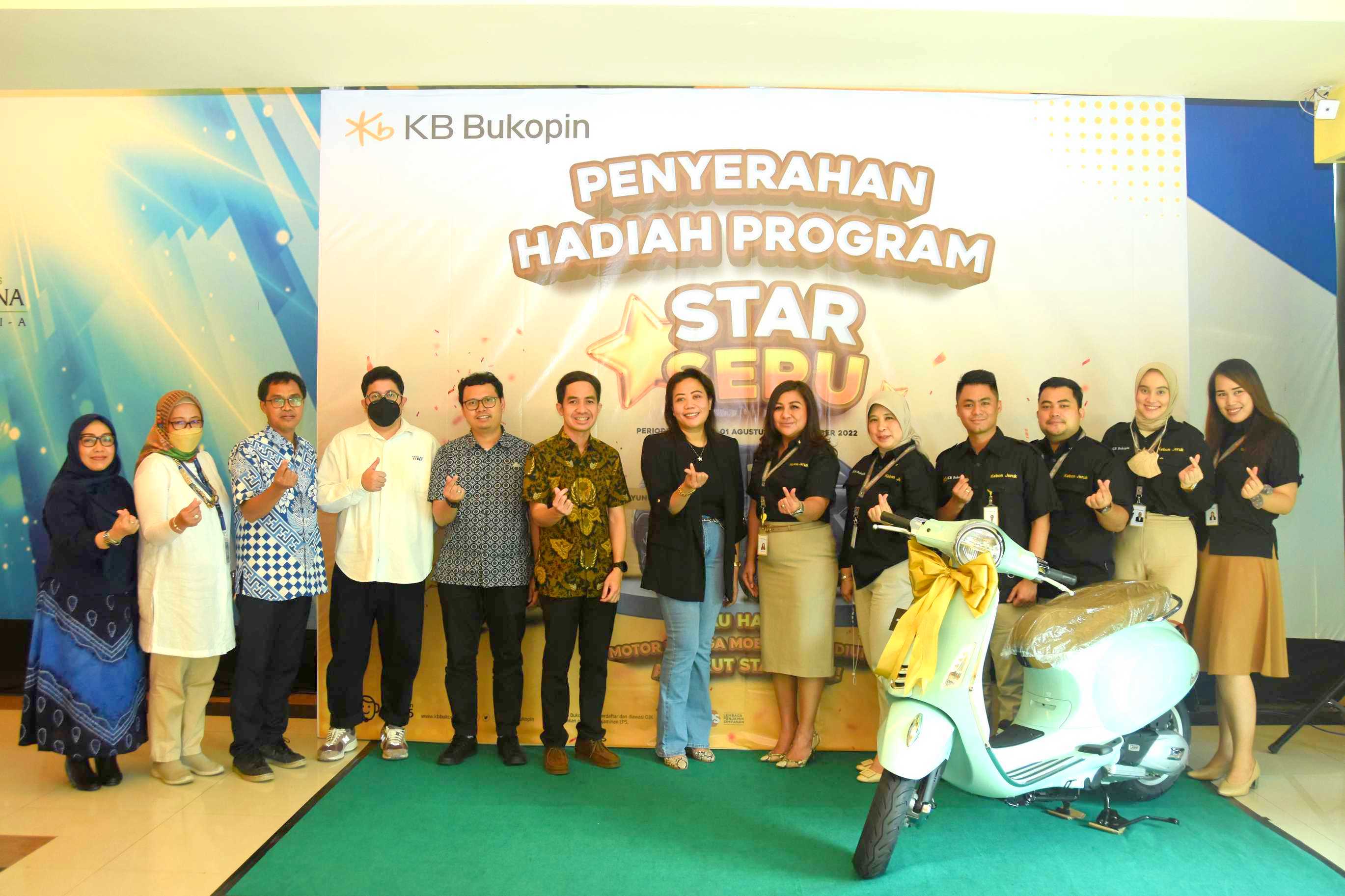 Mantap! KB Bukopin Serahkan Lagi Hadiah Langsung Program Star Seru Kepada Nasabah