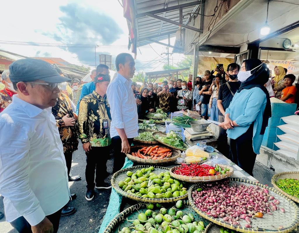 Dicek Presiden, Harga Cabai dan Beras di Bandung Masih Tinggi