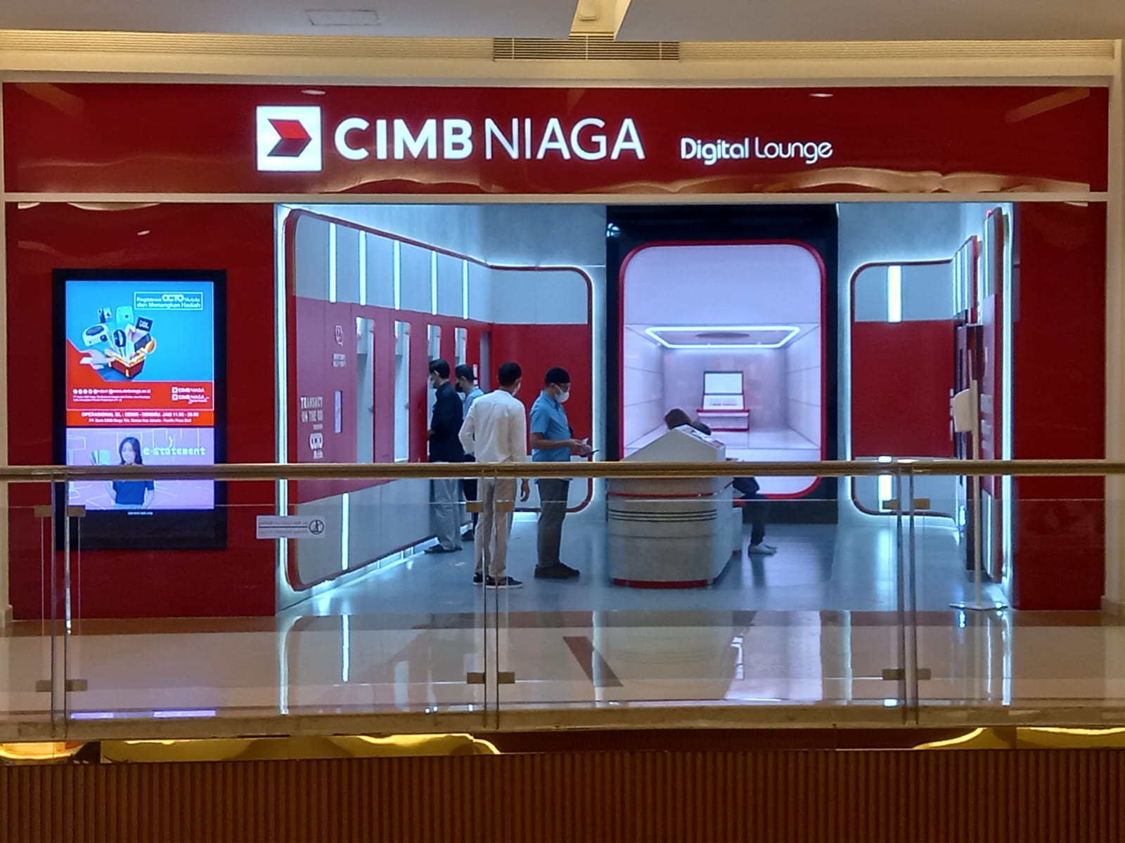 PT Bank CIMB Niaga Tbk (BNGA). dok. EmitenNews. Visionet Data Internasional, Anak Usaha MLPT Raih Pinjaman Bank CIMB Niaga Rp165 Miliar