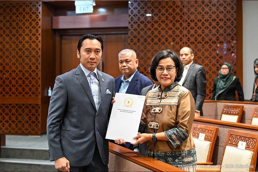 Pemerintah - DPR Setujui RUU P2APBN Disahkan menjadi UU