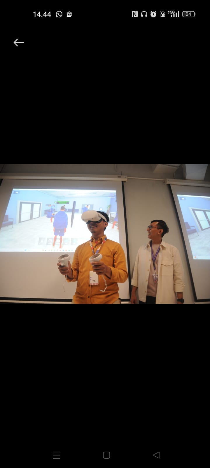 BINUS University @Bekasi menggunakan teknologi AR dan VR untuk memberikan pengalaman pembelajaran mendalam dan interaktif. dok. BINUS. BINUS University @Bekasi, Siapkan Generasi Unggul melalui Pendidikan 5.0