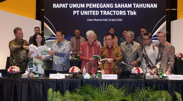 Mengekor Induk, Laba dan Pendapatan UNTR Maret 2024 Kompak Anjlok