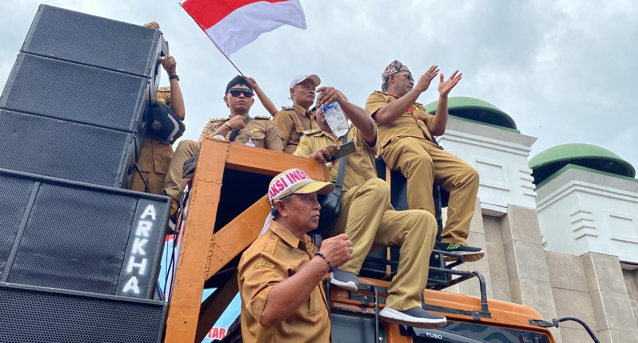 Presiden Teken UU Desa, Kades Dapat Tunjangan Purnatugas