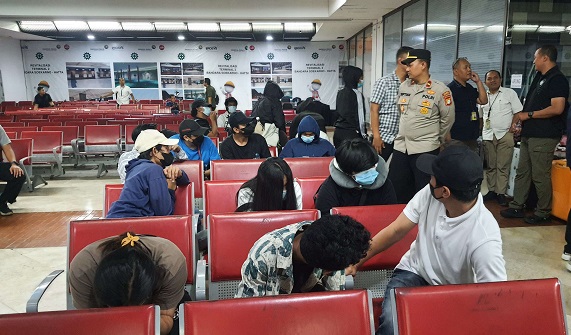 Filipina Deportasi 35 WNI Pelaku Judi Online