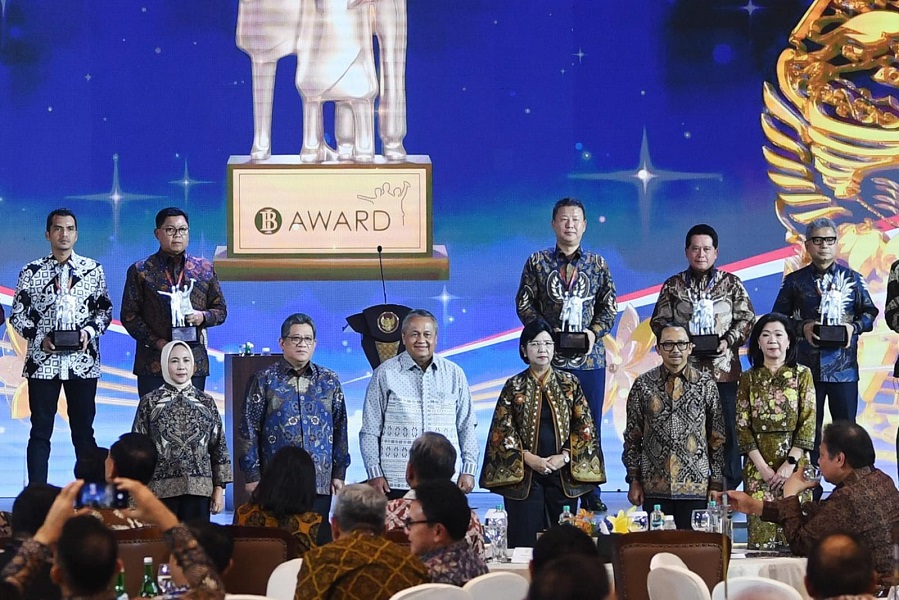 BSI (BRIS) Raih 2 BI Awards 2024 Dalam Pengendalian Moneter dan RTGS