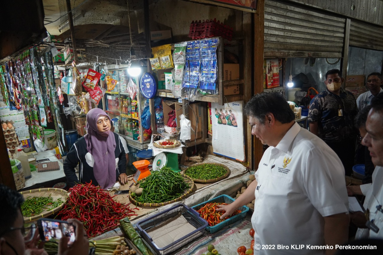 Penurunan Harga Tiket Pesawat Ikut Redam Inflasi Administered Price