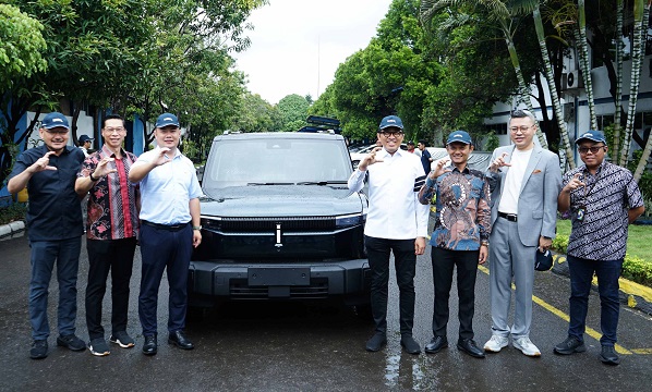 Masih Merakit di PT HIM, Wamenperin Dorong Chery Bangun Pabrik Sendiri