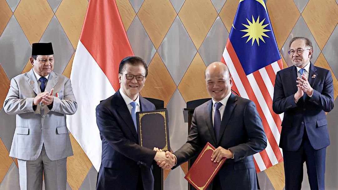 Di Hadapan PM Malaysia & Presiden RI, Axiata-Sinarmas Teken 2 MoU