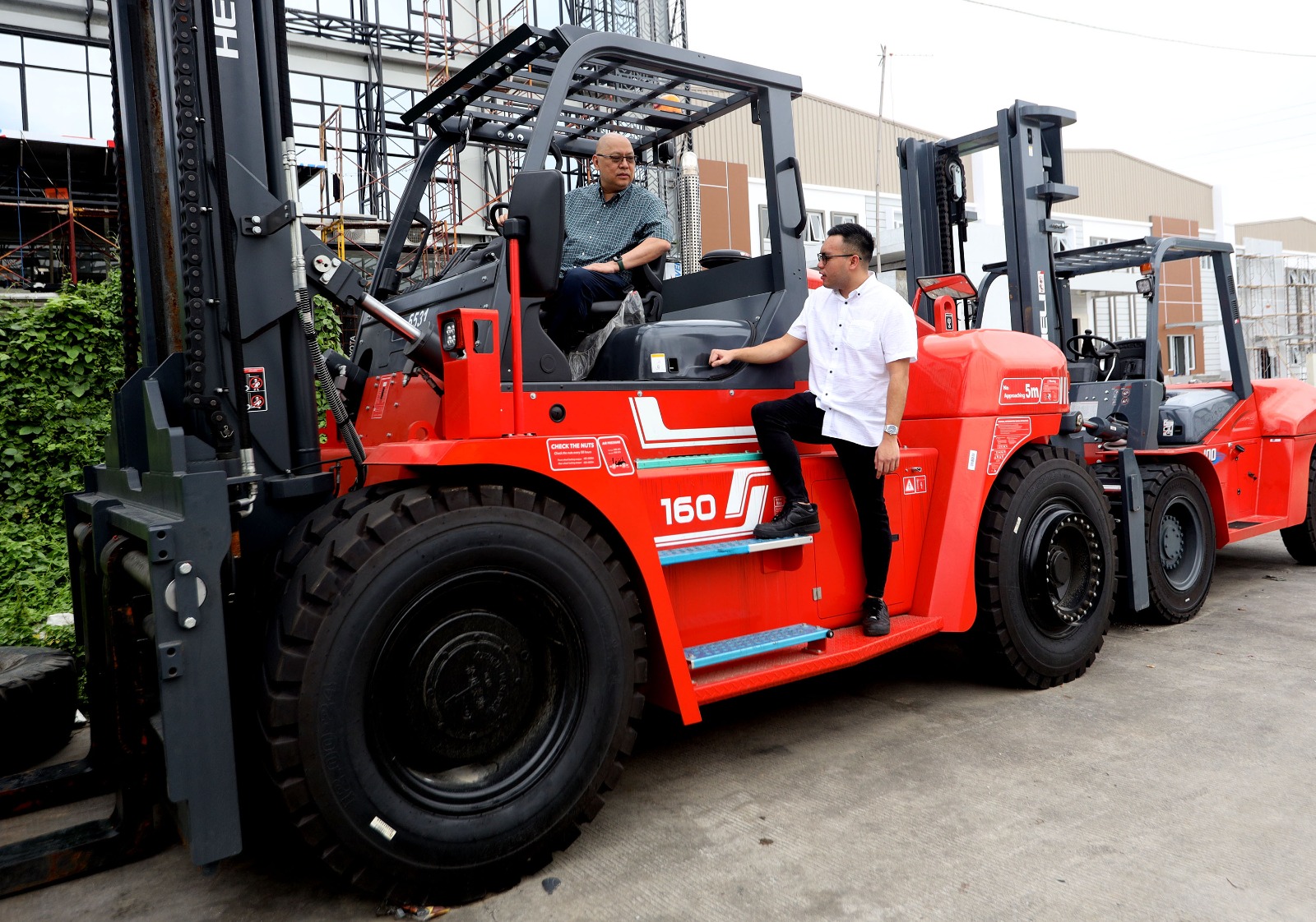 Sarana Mitra Luas (SMIL) Optimis Permintaan Forklift  Melonjak di 2025