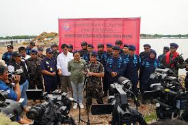 Akhirnya KKP Segel Pagar Laut PT MAN di Bekasi, TRPN Bongkar Sendiri