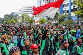 Gelar Demo di Kemenaker, Serikat Pengemudi Ojol Tuntut THR