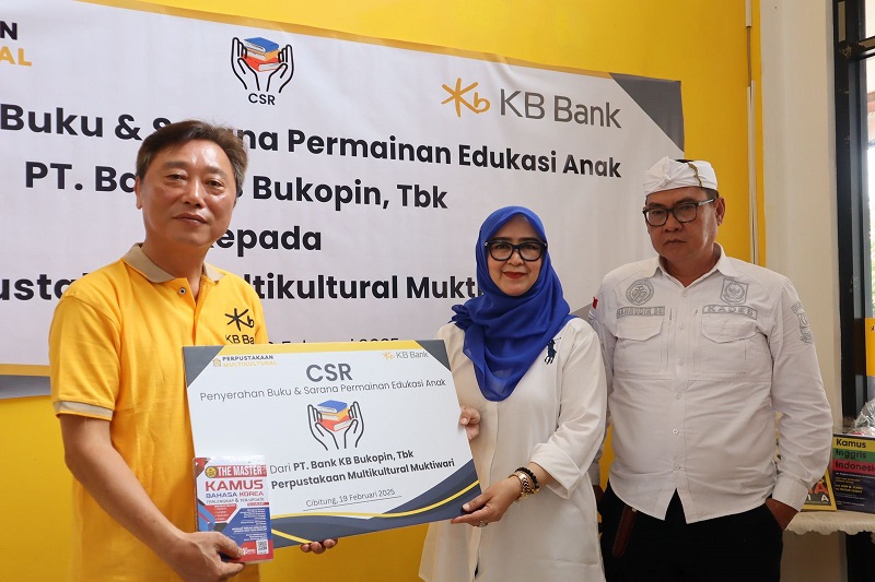 Dukung Pendidikan, KB Bank Sumbang Buku ke Muktiwari