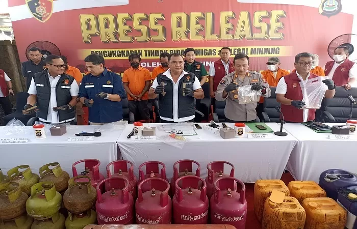 Polisi Ungkap Praktik Oplosan LPG Subsidi jadi Nonsubsidi di Bali