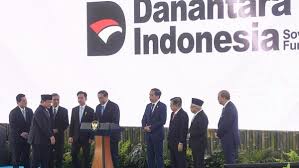 Peresmian BPI Danantara oleh Presiden Prabowo Subianto. Dok. Antara. Akhir Maret 2025, Semua BUMN Berstatus PT Masuk Danantara