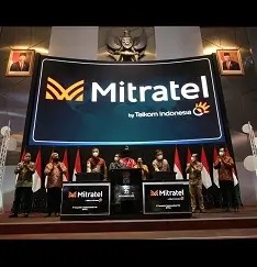 Manajemen MTEL ketika mencatatkan sahamnya di BEI Mitratel (MTEL) Cetak Laba Rp526M di Kuartal I-2025