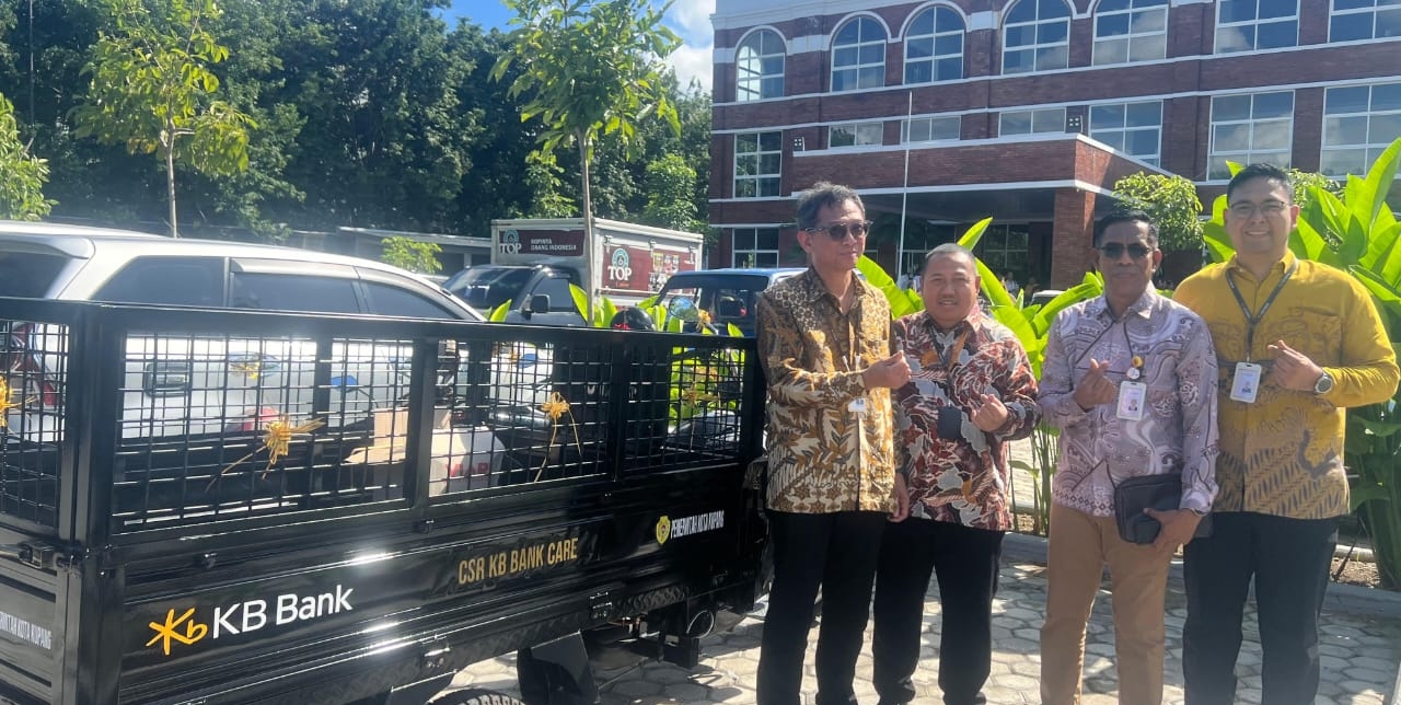 KB Bank (BBKP) meluncurkan program Corporate Social Responsibility (CSR) bertajuk Peduli Lingkungan, dengan fokus pada peningkatan infrastruktur pengelolaan sampah di Kota Kupang, Nusa Tenggara Timur, Jumat (2/5/2025). Dok. Ist.. KB Bank (BBKP) Perkuat Infrastruktur Pengelolaan Sampah di Kota Kupang