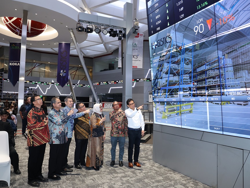 Manajemen LOPI ketika mencatatkan sahamnya di BEI. Bos LOPI Beberkan Aksi Baru Usai Borong Saham di FCA