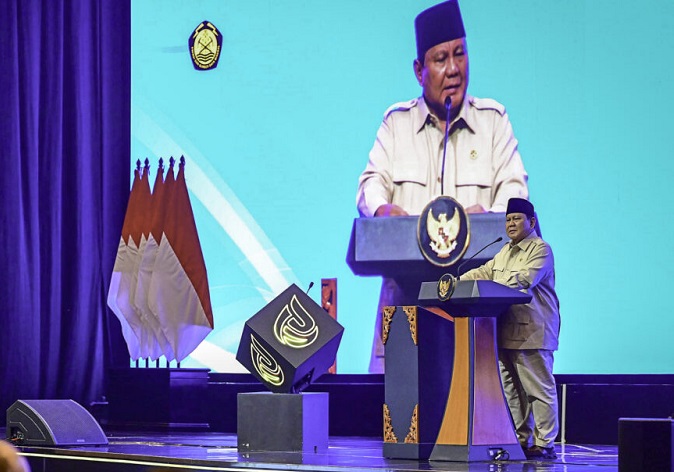 Presiden menyampaikan sambutan pada pembukaan Konvensi dan Pameran Tahunan ke-49 Indonesian Petroleum Association (IPA Convex) Tahun 2025 yang digelar di Nusantara Hall, ICE BSD, Tangerang, Rabu, 21 Mei 2025. (Foto: BPMI Setpres) Presiden: Sederhanakan Regulasi Penghambat Investasi
