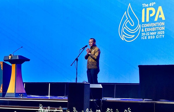 Menteri ESDM Bahlil Lahadalia pada acara Peresmian Konvensi dan Pameran Indonesian Petroleum Association (IPA) ke-49 2025 di ICE BSD Tangerang, Rabu (21/5). Bahlil: Target Lifting 1 Juta Barel Tak Bisa Pakai Cara Konvensional